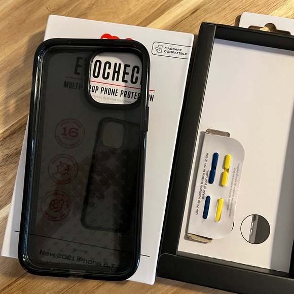 IPhone 13 Pro Max Case Tech 21 case - Picture 4 of 7